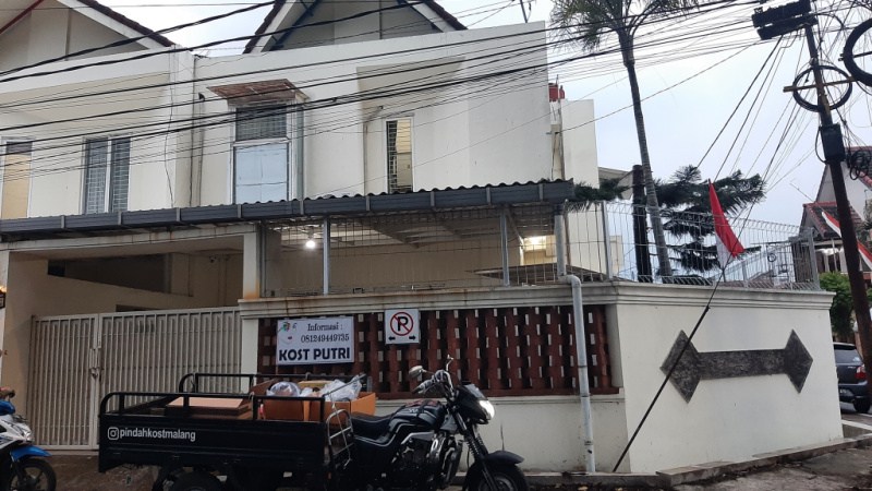 Kos Putri Simpang Dewandaru Malang